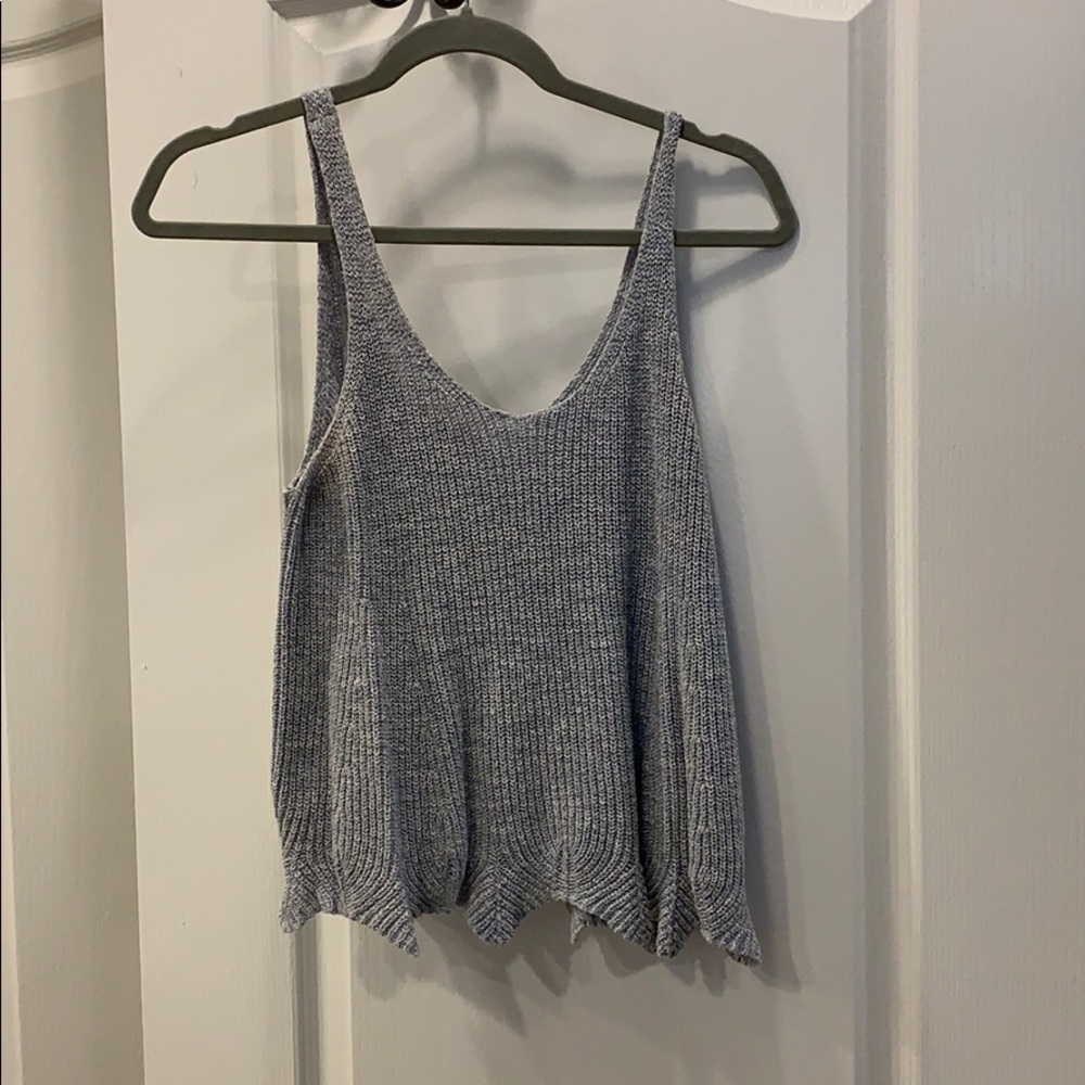Gray knit crop top